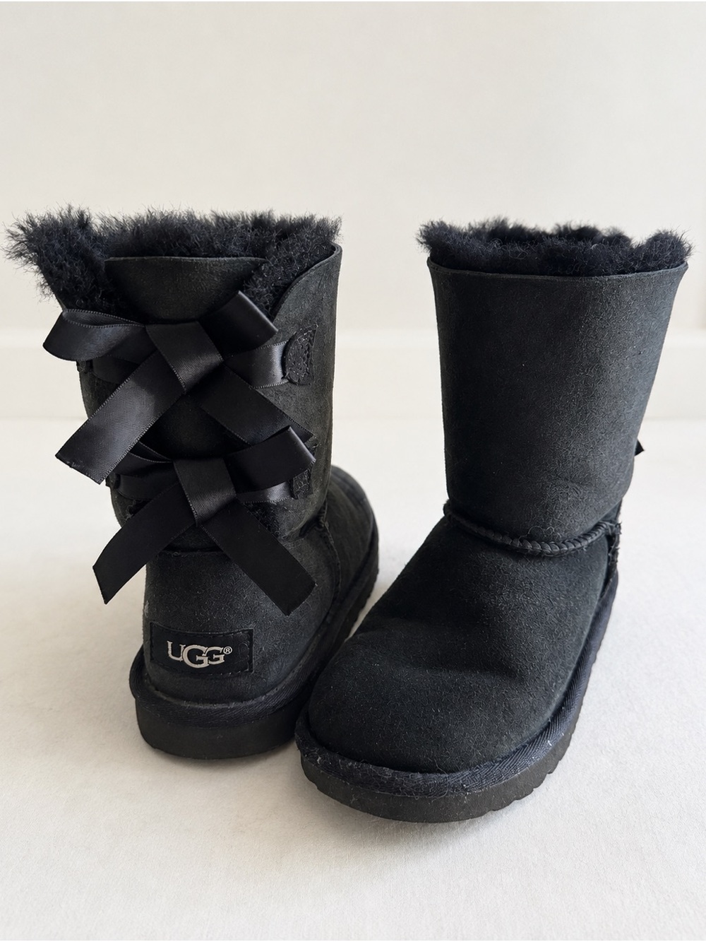 UGG Bailey Bow II Black Kids Boots Size 2